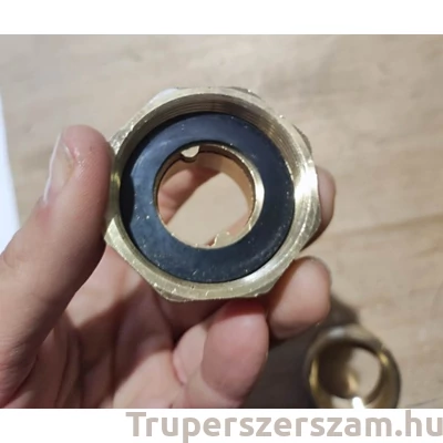 Kép 2/2 - Réz hollander KB egyenes 6/4" (lapos tömítéssel)(EFC-H1112)